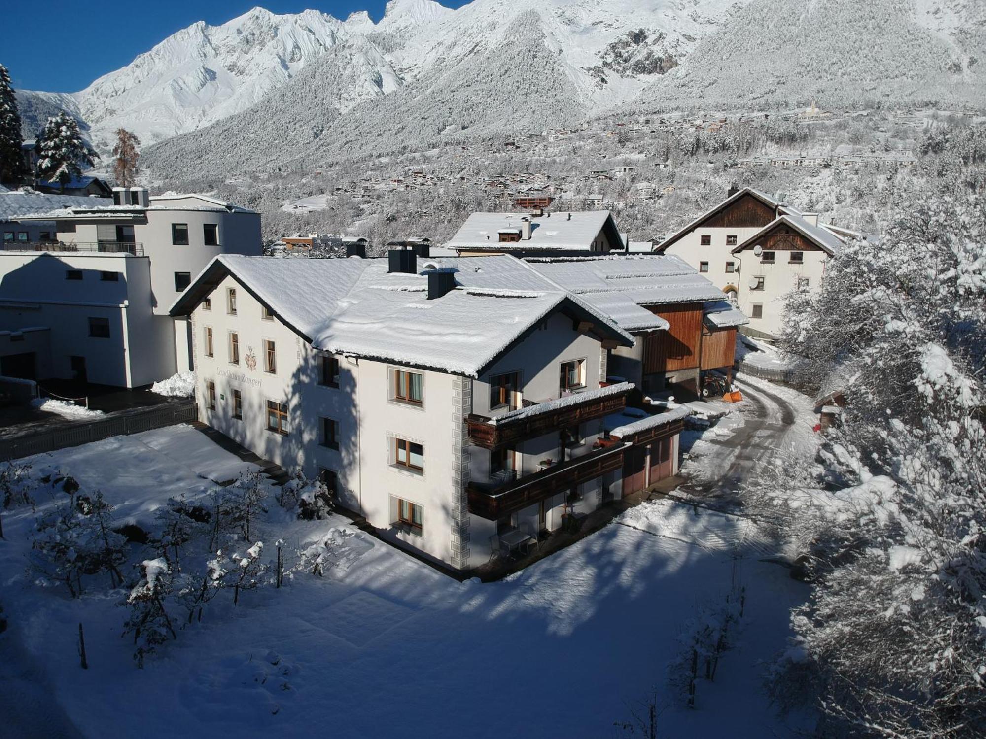 Landhaus Zangerl - Kobelerhof Landeck Kültér fotó