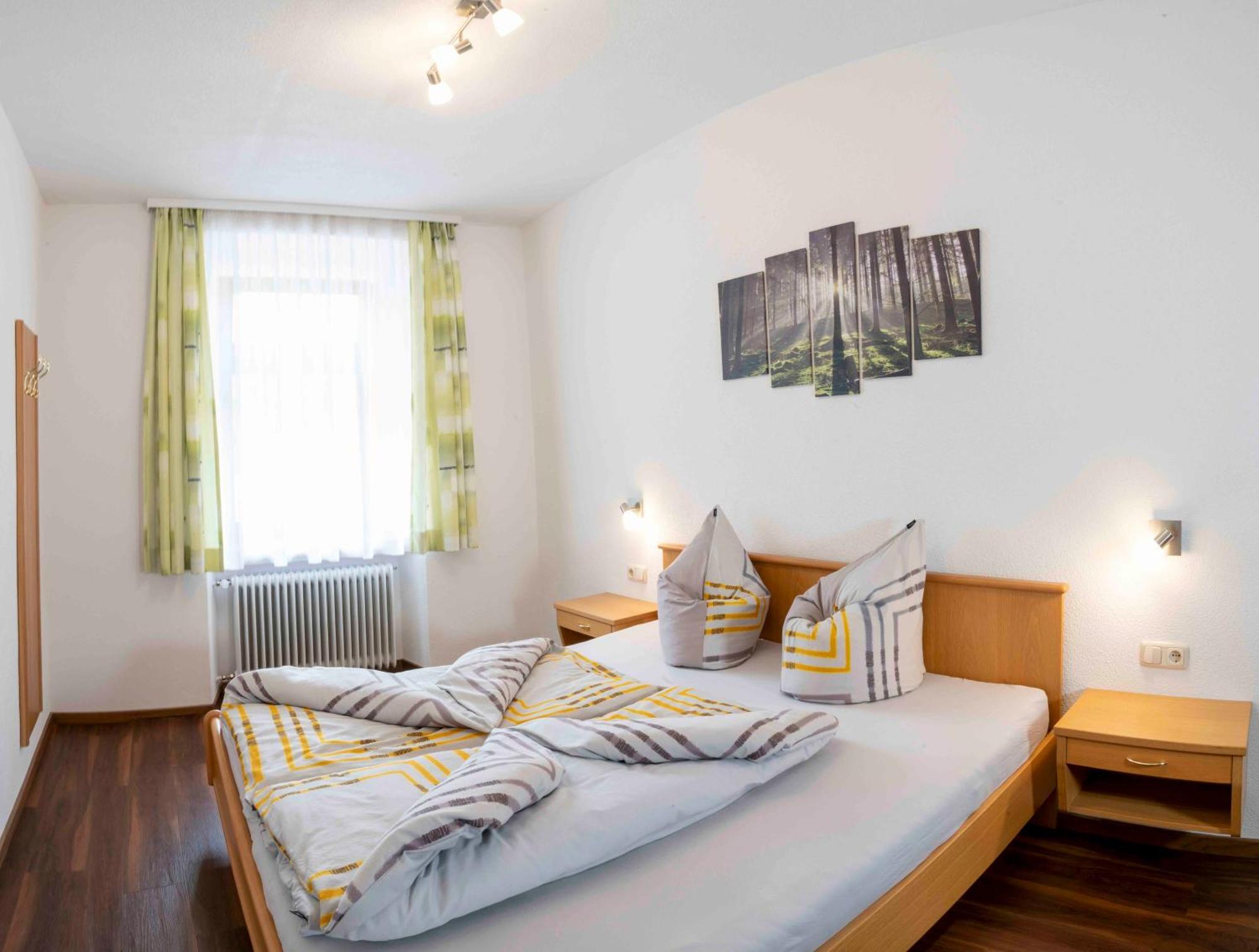 Landhaus Zangerl - Kobelerhof Landeck Szoba fotó